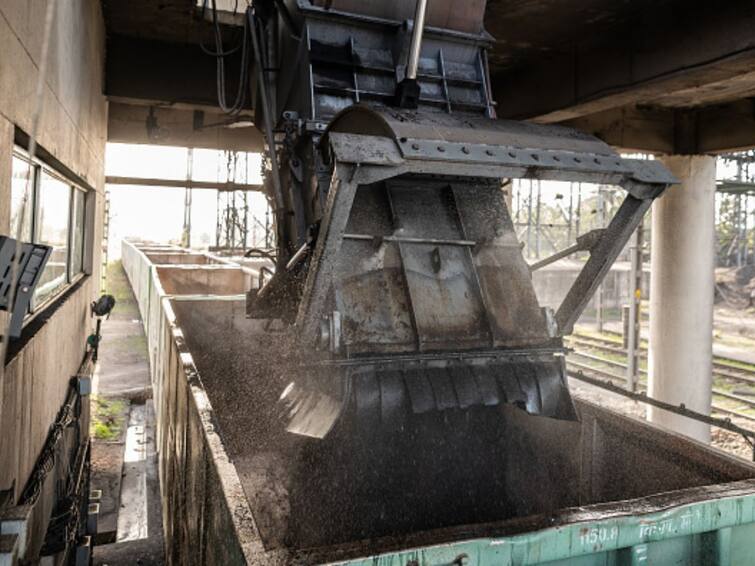 NTPC Q1 Results Net Profit PAT Up YoY Power generation Coal Output Up Power tariff NTPC Q1 Results: Net Profit Rises 9.4% To Rs 4,066 Crore, Coal Output Up 52%