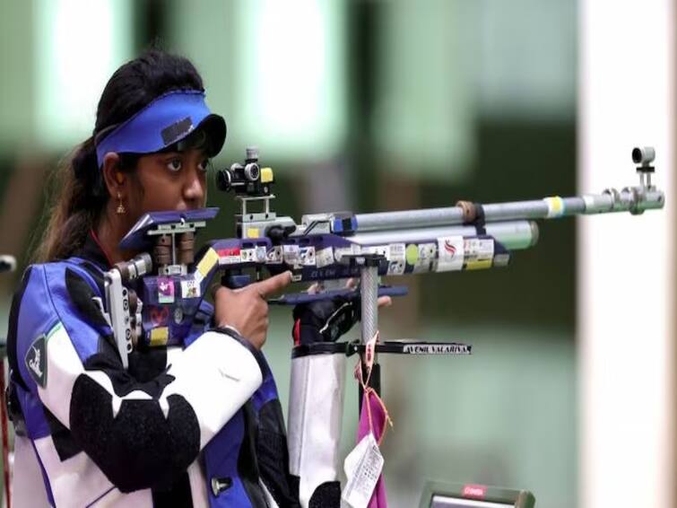 World Inter-University Games: 10 m. Elavenil Valarivan won gold in air rifle. Elavenil Valarivan Wins Gold: உலக பல்கலை.களுக்கு இடையேயான விளையாட்டு போட்டி:  தங்கம் வென்றார் இளவேனில் வாலறிவன்..!