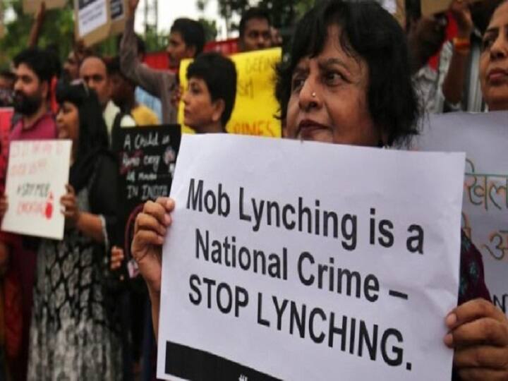 Suprme Court asks response from Central govt 6 states on compensation for mob lynching victims Mob Lynching: தொடர் பதற்றத்தை உண்டாக்கும் கும்பல் வன்முறை.. சாட்டையை சுழற்றிய உச்சநீதிமன்றம் அதிரடி..