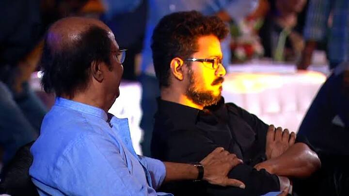 விஜய்யை தாக்கவே இந்த குட்டி ஸ்டோரியை ரஜினி கூறி இருக்கிறார் என ஒரு தரப்பினரும், அவர் விஜய்யை தாக்கவில்லை, தத்துவ ரீதியாகவே பேசினார் என மற்றொரு தரப்பினரும் தற்போது ஆன்லைன் போர் நடத்தி வருகின்றனர்.