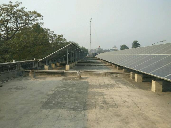 अगर आपकी छत पर आपके घर की जरूरत से ज्यादा बिजली बन रही है तो आप उसे बेच सकते हैं. योजना के बारे में और जानने के लिए आप इसके लिए समर्पित सरकारी वेबसाइट पर विजिट कर सकते हैं.