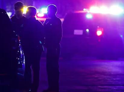 US Shooting  5 people injured in shooting at Seattle Rainier Beach neighbourhood US Shooting: சூப்பர் மார்க்கெட்டிற்குள் துப்பாக்கிச் சூடு, அமெரிக்காவில் அலறி அடித்து ஓடிய மக்கள்...ஷாக் வீடியோ!