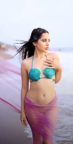 Uorfi Javed अतरंगी लिबास पहन बनीं 'मोगली की मौसी' | ENT LIVE