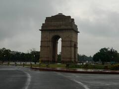 बारिश से कहीं भूस्खलन, कहीं बाढ़ तो कहीं खिल गए लोगों के चेहरे, तस्वीरों में देखें देशभर का मानसून