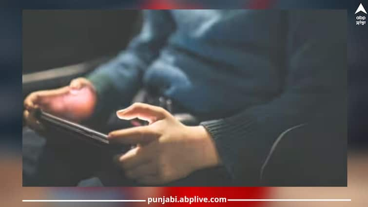 Haryana: Tablet given by the government for education, children started watching obscene videos Haryana: ਸਰਕਾਰ ਨੇ ਪੜ੍ਹਾਈ ਲਈ ਦਿੱਤੇ Tablet, ਬੱਚੇ ਦੇਖਣ ਲੱਗੇ ਅਸ਼ਲੀਲ ਵੀਡੀਓ, ਹੁਣ ਪੰਚਾਇਤ ਨੇ CM ਨੂੰ ਲਾਈ ਇਹ ਗੁਹਾਰ