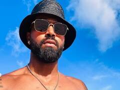 Photos: મેચમાં હાર છતાં મસ્તીના મૂડમાં દેખાઇ ટીમ ઇન્ડિયા, બીચ પર ક્રિકેટરોએ રમી વોલીબૉલ મેચ.....