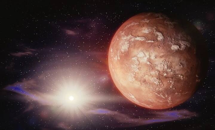 সেই সময় রোম সাম্রাজ্যের প্রধান ভাষাও ছিল লাতিন। তাই আজও রোমের প্রাচীন দেবদেবীদের নামে গ্রহের নামকরণের প্রথা চলে আসছে।