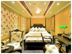 पैलेस ऑन व्हील्स ही नहीं... रेलवे की इन ट्रेन में भी टिकट एक लाख रुपये से ज्यादा है!