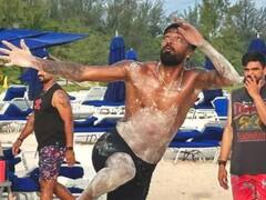 Photos: મેચમાં હાર છતાં મસ્તીના મૂડમાં દેખાઇ ટીમ ઇન્ડિયા, બીચ પર ક્રિકેટરોએ રમી વોલીબૉલ મેચ.....