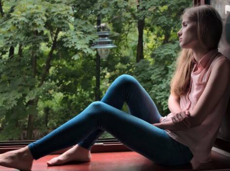 দিনের একেবারে শেষ পর্যায়ে নেতিবাচক চিন্তা, উদ্বেগজনক ভাবনা বিব্রত করে? সেক্ষেত্রে স্ট্রেস লেভেল মারাত্মক বেড়ে গিয়ে ঘুমের দফারফা করতে পারে।