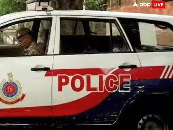 Delhi Police force deployed in Nangloi area after stone pelting appeals everyone to maintain peace ann Delhi Nangloi News: नांगलोई में पत्थरबाजी के बाद इलाके में पुलिस अलर्ट, सभी से शांति बनाए रखने की अपील