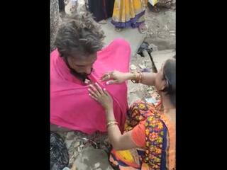 Watch Video: மனநல பாதிப்பு.. மாயமான கணவன்.. 10 ஆண்டுகளுக்கு பின்பு கண்டுபிடித்த மனைவி.. கண்கலங்க வைக்கும் வீடியோ
