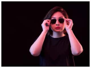 कंजैक्टिवाइटिस या आईफ्लू में काला चश्मा पहनने की सलाह क्यों देते हैं डॉक्टर? ये है इसका लॉजिक