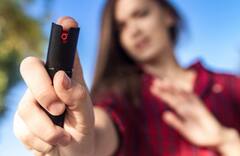 Women Safety: महिलांच्या बॅगेत नेहमी असावे 'हे' सेफ्टी टूल्स; सुरक्षेसाठी आहेत उपयुक्त