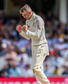 Ashes : மூன்றாம் நாள் ஆட்டத்தில் அசத்திய இங்கிலாந்து அணி... நாலாபுறமும் பந்தை பறக்கவிட்ட ரூட்!