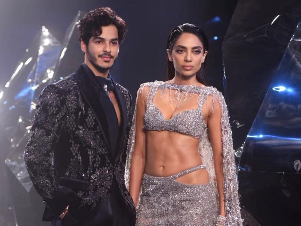 Desi outfits lit up this ramp walk | Events Movie News - Times of India