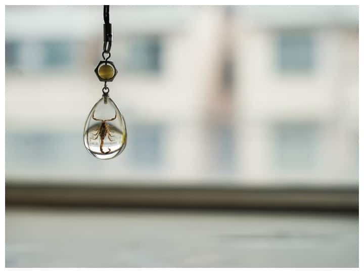 रिपोर्ट के अनुसार, ये काफी फायदेमंद होता है और हड्डियों की बीमारियों में भी ये स्प्रे के तौर पर काम में लिया जा सकता है.