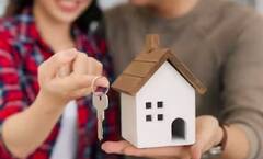 Home Buying Tips: ਪਹਿਲੀ ਵਾਰ ਘਰ ਖਰੀਦਣ ਜਾ ਰਹੇ ਹੋ, ਤਾਂ ਇਨ੍ਹਾਂ ਗੱਲਾਂ ਦਾ ਰੱਖੋ ਖਾਸ ਧਿਆਨ, ਨਹੀ ਤਾਂ ਹੋ ਸਕਦੀ ਵੱਡੀ ਪਰੇਸ਼ਾਨੀ