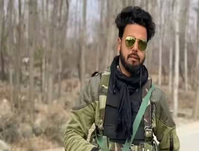 ਭਾਰਤੀ ਫੌਜ ਦਾ ਸਿਪਾਹੀ 25 ਸਾਲਾ ਜਾਵੇਦ ਅਹਿਮਦ ਵਾਨੀ ਸ਼ਨੀਵਾਰ ਰਾਤ ਕਰੀਬ 8 ਵਜੇ ਲਾਪਤਾ ਹੋ ਗਿਆ ਸੀ। ਜਾਵੇਦ ਅਹਿਮਦ ਵਾਨੀ ਕੁਲਗਾਮ ਦੇ ਅਚਥਲ ਇਲਾਕੇ ਦਾ ਰਹਿਣ ਵਾਲਾ ਹੈ।