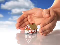 Home Buying Tips: पहली बार खरीदने जा रहे हैं घर तो इन बातों का रखें ध्यान, वर्ना होंगे परेशान