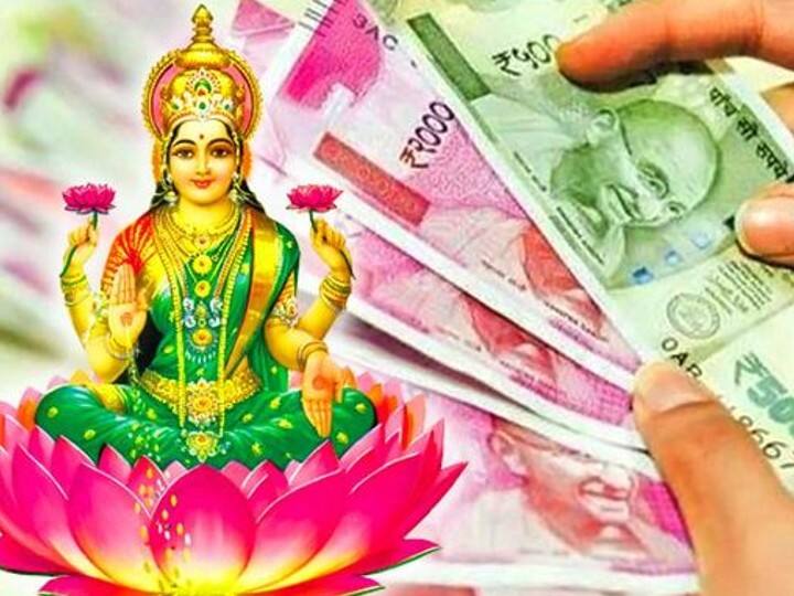 अगस्त में शुक्र के अस्त होने पर मिथुन, कन्या तुला, धनु और कुंभ राशि वालों को नुकसान हो सकता है. ऐसे में धन हानि से बचने के लिए रोजाना श्रीसूक्त का पाठ करें. सफेद चीजों का दान करें.