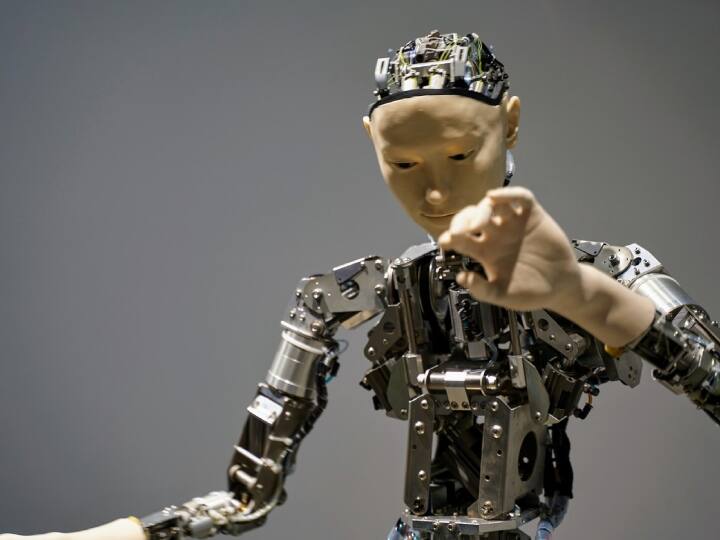 पुरुषों से ज्यादा महिलाओं की नौकरी छीनेगा आर्टिफिशियल इंटेलिजेंस- शोध Due to artificial intelligence the most difficult jobs will be for women पुरुषों से ज्यादा महिलाओं की नौकरी छीनेगा आर्टिफिशियल इंटेलिजेंस- शोध