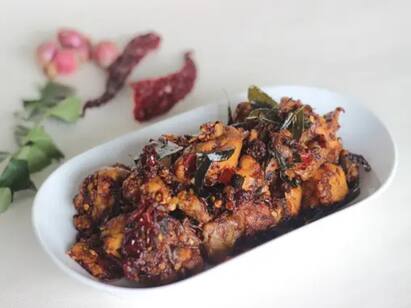 Kerala Style Pepper Chicken Recipe Kerala Style Pepper Chicken :கேரளா ஸ்டைலில் சுவையான பெப்பர் சிக்கன்.. இப்படி ஈஸியா அசத்துங்க..