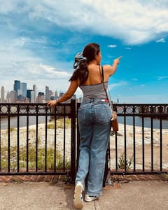 వెకేషన్‌లో ఎంజాయ్ చేస్తున్న అనసూయ - అందానికే అసూయ పుట్టేలా!