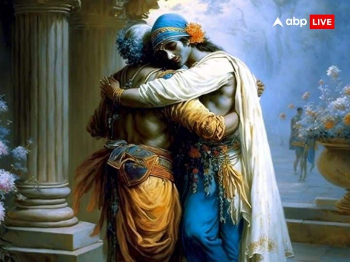 विवाह के बाद सुदामा बहुत दुखी होकर जीवन व्यतीत करने लगे. तब उनकी पत्नी ने कहा कि वे अपने मित्र द्वारकाधीश श्री कृष्ण से सहायता मांगे. पत्नी के जोर देने पर इच्छा के विपरीत सुदामा श्री कृष्ण से मिलने पहुंचे. जब कृष्ण को अपने मित्र के आगमन का समाचार मिला, तो वे नंगे पांव दौड़ कर, द्वार पर उन्हें लेने आए.