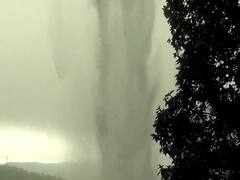 BABA Waterfall : पर्यटकांनी रेलचेल आणि निसर्गाचं सौंदर्य, असा आहे सह्याद्रीच्या कुशीत वसलेला बाबा धबधबा?