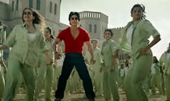 ১০০০ মহিলা নৃত্যশিল্পীর সঙ্গে তাল মিলিয়ে শাহরুখের অফুরান এনার্জি, ঝড় তুলল 'জিন্দা বন্দা'