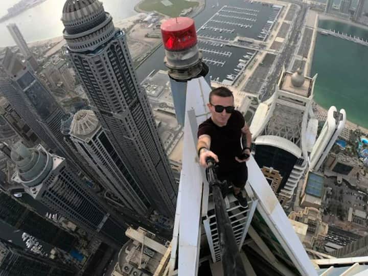 French Daredevil, Known For Skyscraper Stunts, Dies After Falling From 68th Floor French Daredevil, Known For Skyscraper Stunts, Dies After Falling From 68th Floor
