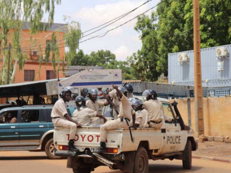 Niger Coup: West African Nations Threaten Use Of Force, Demand Reinstatement Of President Within A Week Niger Coup: West African Nations Threaten Use Of Force, Seek President's Reinstatement Within A Week