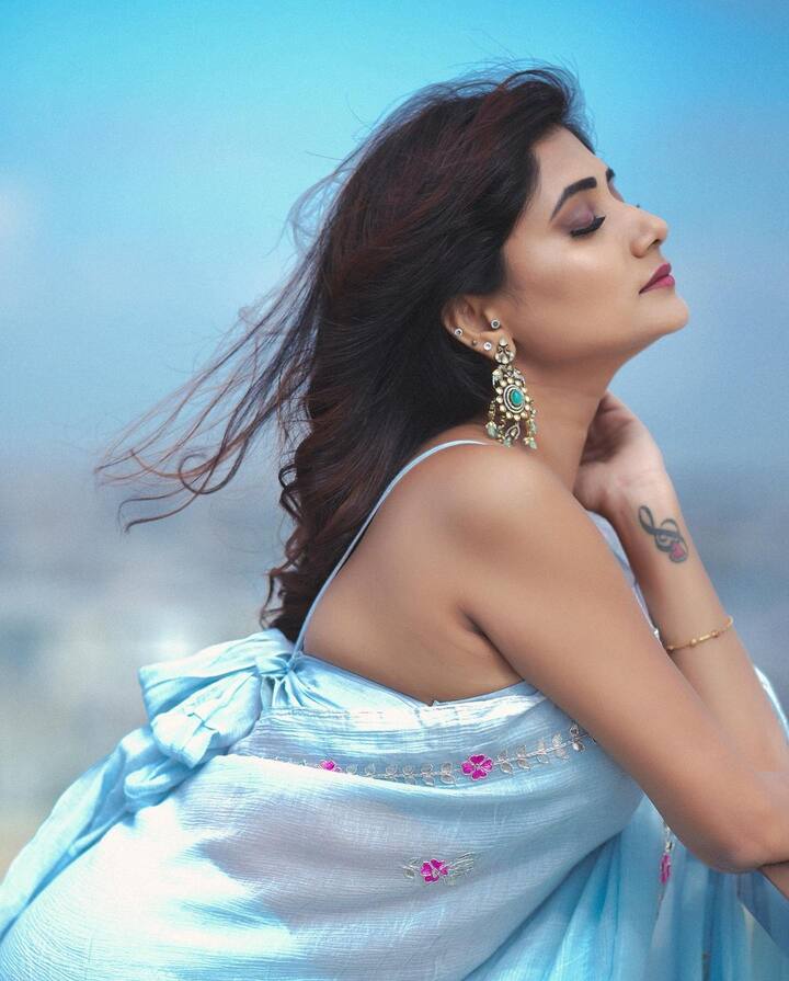 పలు తెలుగు సినిమాల్లోనూ  నటించింది వాసంతి.