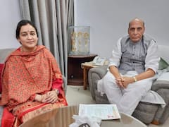 रक्षा मंत्री राजनाथ सिंह से BJP नेता अपर्णा यादव ने की मुलाकात, इन मुद्दों पर हुई बात