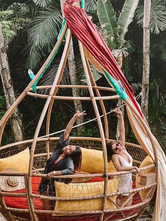 பாலியில் ஜாலியாக இருக்கும் நடிகை சமந்தா!