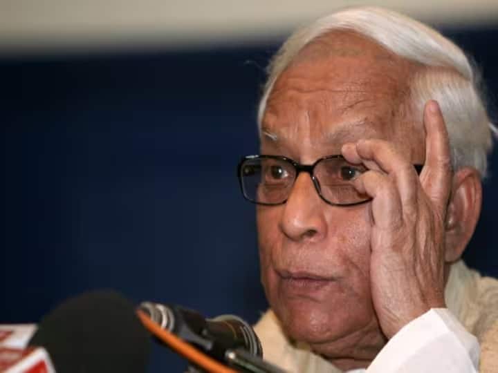 Ex-Bengal CM Buddhadeb Bhattacharjee Off Invasive Ventilation, Mamata Pays Visit Ex-Bengal CM Buddhadeb Bhattacharjee Off Invasive Ventilation, Mamata Pays Visit