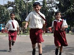 No Bag Day: புதுச்சேரியில் நோ பேக் டே.. புத்தகப்பையின்றி பள்ளிகளுக்கு வந்த மாணவர்கள்..