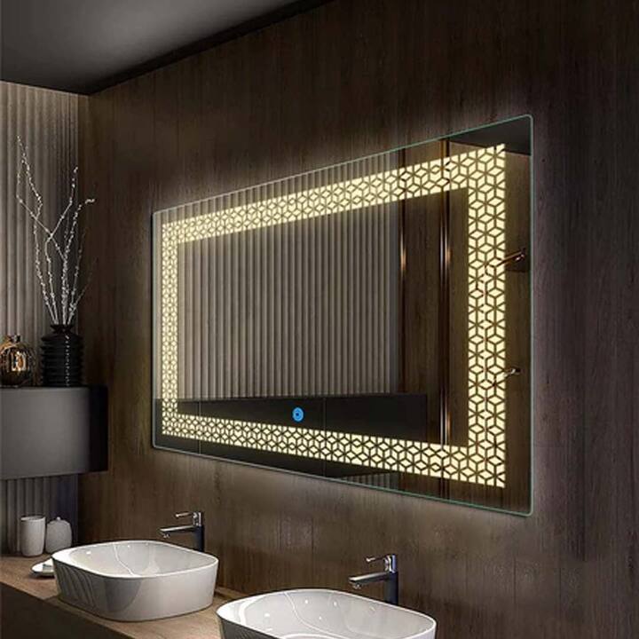 ਵਾਸਤੂ ਸ਼ਾਸਤਰ ਦੇ ਅਨੁਸਾਰ, ਸਹੀ ਦਿਸ਼ਾ ਵਿੱਚ ਲਗਾਇਆ ਗਿਆ ਸ਼ੀਸ਼ਾ ਕਿਸਮਤ ਦੇ ਦਰਵਾਜ਼ੇ ਖੋਲ੍ਹਦਾ ਹੈ। ਇਸ ਲਈ ਘਰ 'ਚ ਸ਼ੀਸ਼ੇ ਲਗਾਉਂਦੇ ਸਮੇਂ ਵਾਸਤੂ ਨਾਲ ਜੁੜੀਆਂ ਗੱਲਾਂ ਦਾ ਧਿਆਨ ਰੱਖਣਾ ਚਾਹੀਦਾ ਹੈ।