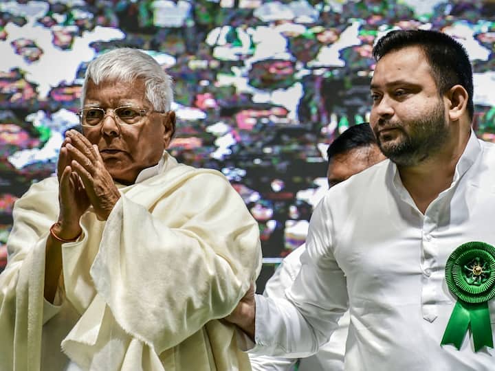 Land-For-Job-Case ED Attaches Assets Of RJD Chief Lalu Prasad Yadav Tejashwi Yadav Family And Others CBI Land-For-Job Case: ED Attaches Assets Worth Over 6 Cr Belonging To Lalu Yadav, Family, And Others