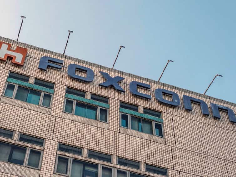 Foxconn Electric Vehicle Venture Eyeing India Or Thailand For New Small Car Facility Foxconn Electric Vehicle Venture Eyeing India Or Thailand For New Small Car Facility