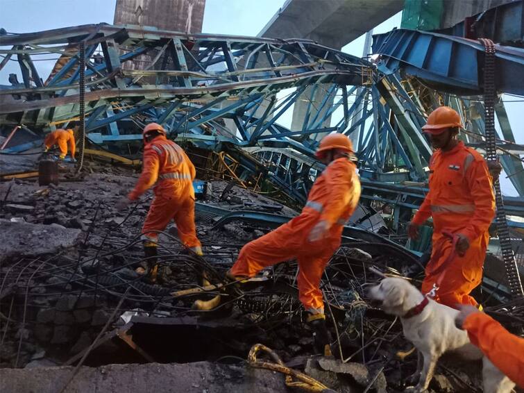 16 dead after girder launcher used for bridge construction collapses in Thane Samruddhi Express Highway: తెల్లవారుజామున ఘోరం- 16 మంది దుర్మరణం