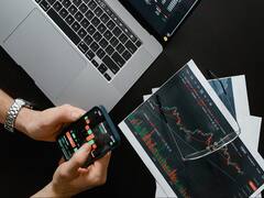 Stock Market Closing: ઓગસ્ટની શરૂઆતમાં શેરબજારમાં જોવા મળી વોલેટાલિટી, ઘટાડા સાથે રહ્યું બંધ