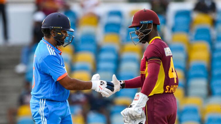 when and where to watch IND vs WI 3rd ODI match IND vs WI 3rd ODI: সিরিজ নির্ণায়ক ম্যাচে মুখোমুখি ভারত-ওয়েস্ট ইন্ডিজ়, কখন, কোথায় দেখবেন খেলা?