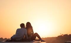 Relationships Tips: সুতো হালকা হওয়া মানেই সম্পর্কে ইতি নয়, যে কারণে আরও শক্ত করে ধরবেন তাঁর হাত