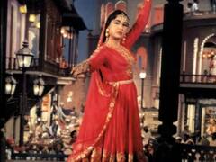 Bimal Roy's Daughter Once Revealed That Meena Kumari's Family Did Not Even Have Rs. 3500 At The Time Of Her Death