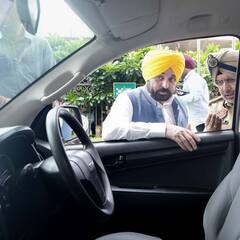 Traffic Hawks: ਮੁੱਖ ਮੰਤਰੀ ਭਗਵੰਤ ਮਾਨ ਵੱਲੋਂ ‘ਟਰੈਫਿਕ ਹਾਕਸ’ ਐਪ ਲਾਂਚ, ਲੋਕਾਂ ਤੇ ਪੁਲਿਸ ਵਿਚਾਲੇ ਫ਼ਾਸਲਾ ਹੋਵੇਗਾ ਖ਼ਤਮ