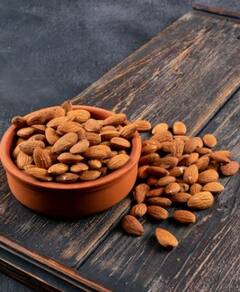 Almonds Benefits: ਭਿੱਜੇ ਹੋਏ ਬਦਾਮ ਖਾਣ ਨਾਲ ਜਾਣੋ ਸਰੀਰ ਨੂੰ ਮਿਲਦੇ ਨੇ ਕਿਹੜੇ ਫਾਇਦੇ