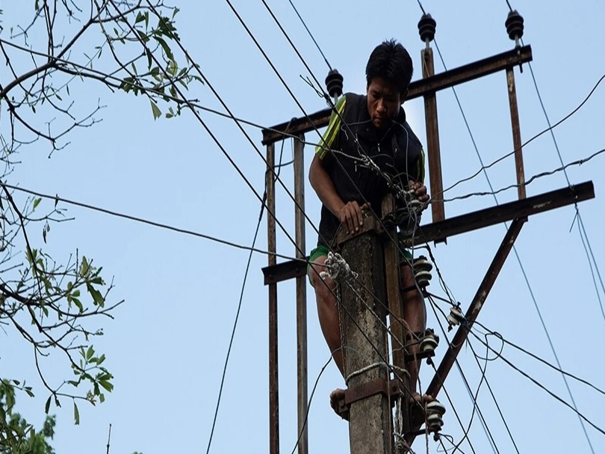 Power Cut:  આ જાણીતા શહેરમાં બે દિવસ સવારે 10 થી સાંજે 6 સુધી રહેશે પાવર કટ, જુઓ લિસ્ટ