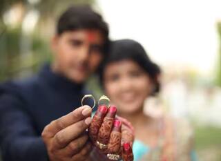 Strange Traditions of Marriage: ਇੱਥੇ ਟਮਾਟਰ ਨਾਲ ਕਰਦੇ ਲਾੜੇ ਦਾ ਸਵਾਗਤ, ਵਿਆਹ ਦੀਆਂ ਅਜੀਬ ਰਸਮਾਂ! ਤੁਸੀਂ ਰਹਿ ਜਾਓਗੇ ਹੈਰਾਨ